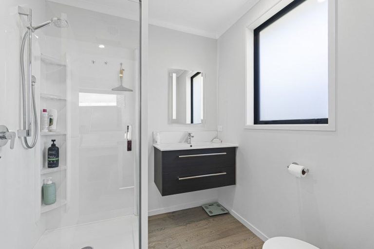 Photo of property in 12 Manakohi Street, Spotswood, New Plymouth, 4310