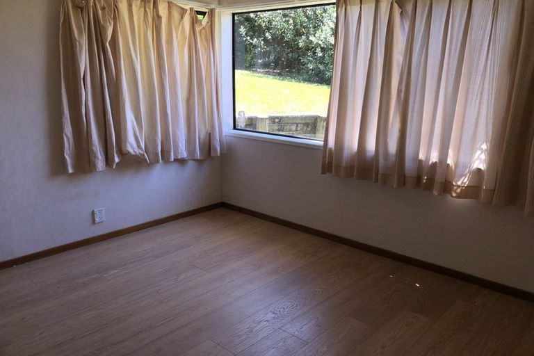 Photo of property in 50 Eugenia Rise, Totara Heights, Auckland, 2105