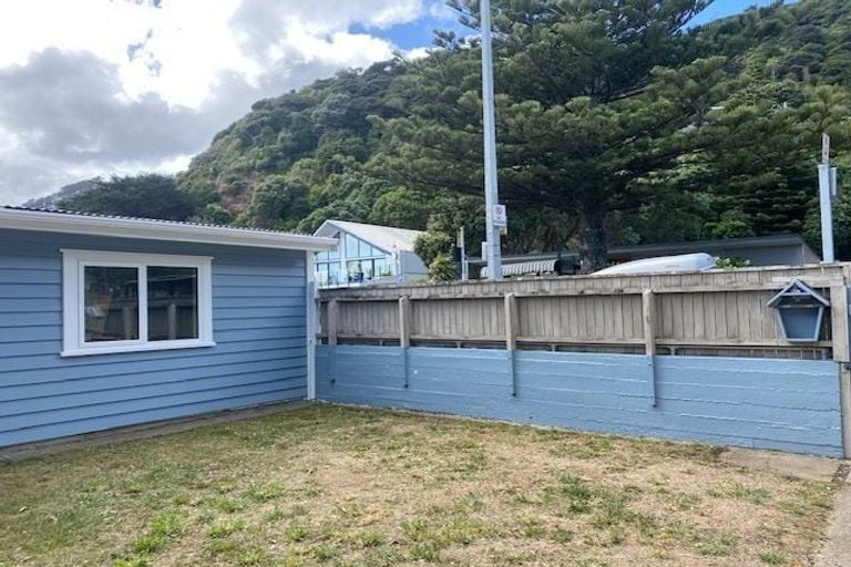 Photo of property in 152 Muritai Road, Eastbourne, Lower Hutt, 5013