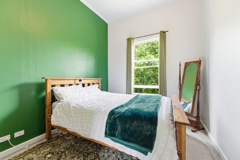 Photo of property in 2 Cambridge Street, Pahiatua, 4910