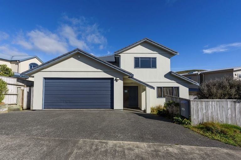 Photo of property in 15 Nether Green Crescent, Johnsonville, Wellington, 6037