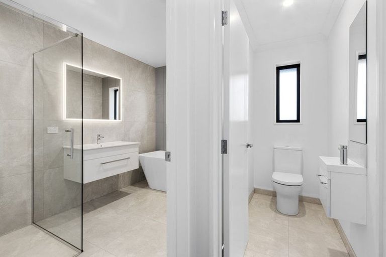 Photo of property in 10 Salkeld Place, Woodend, 7610