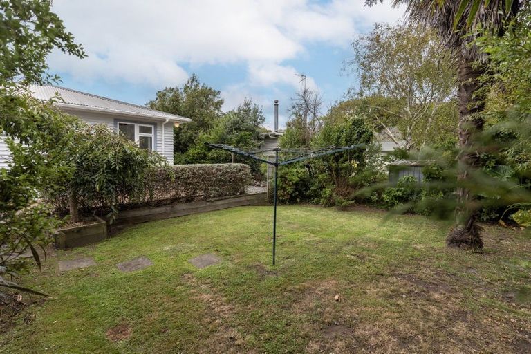 Photo of property in 121 Matai Road, Raumati South, Paraparaumu, 5032