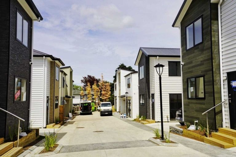 Photo of property in 6 Matukutureia Lane, Manurewa, Auckland, 2102