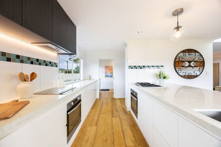Photo of property in 31 Frost Road, Waitoki, Kaukapakapa, 0871