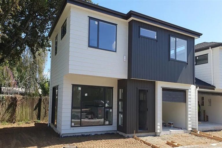 Photo of property in 33b Edmund Hillary Avenue, Papakura, 2110