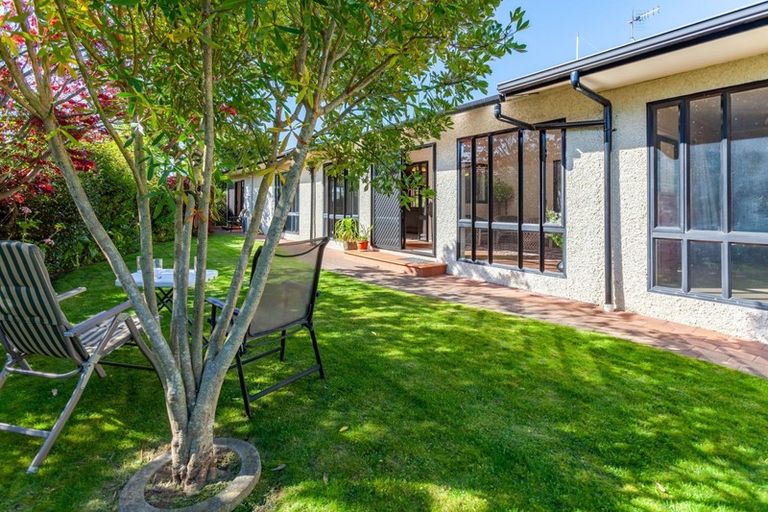 Photo of property in 6 Bishops Close, Greenmeadows, Napier, 4112