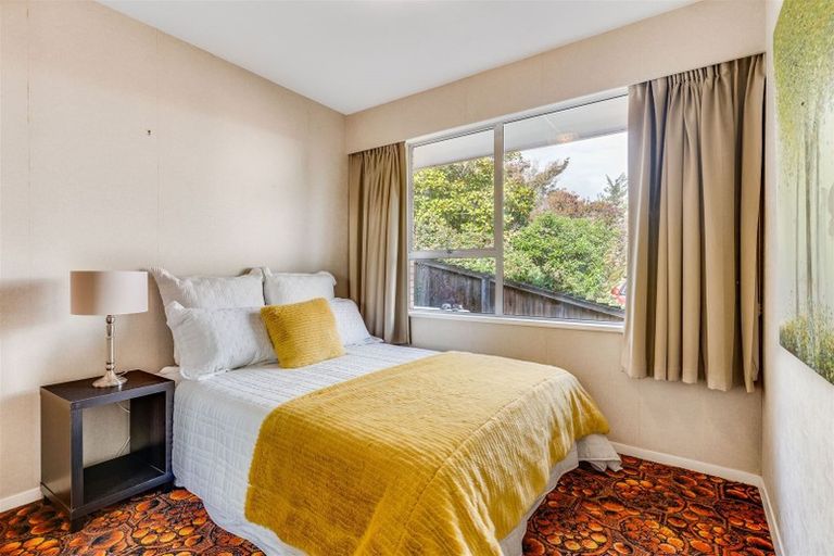 Photo of property in 18 Parklands Drive, Huntsbury, Christchurch, 8022