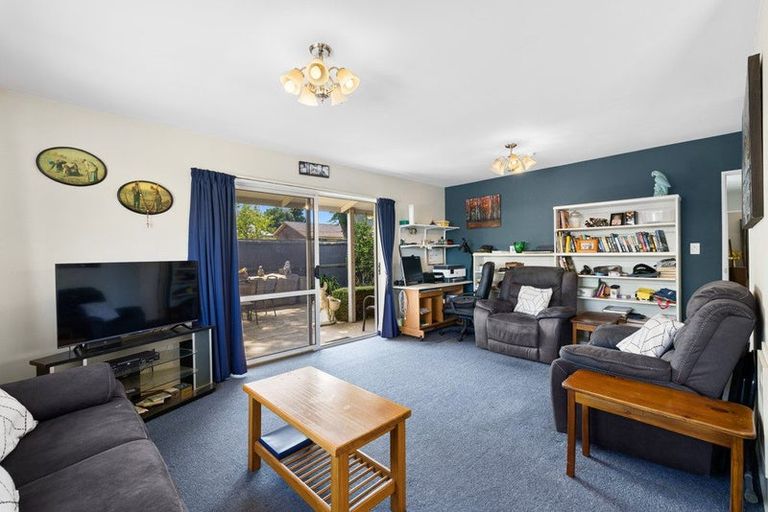 Photo of property in 2/83 Neill Street, Hornby, Christchurch, 8042