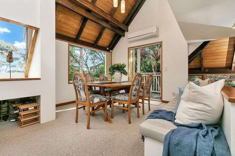 Photo of property in 72 Brigantine Drive, Beach Haven, Auckland, 0626