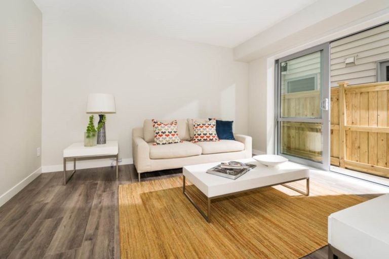 Photo of property in 19 Rangitoto Terrace, Milford, Auckland, 0620