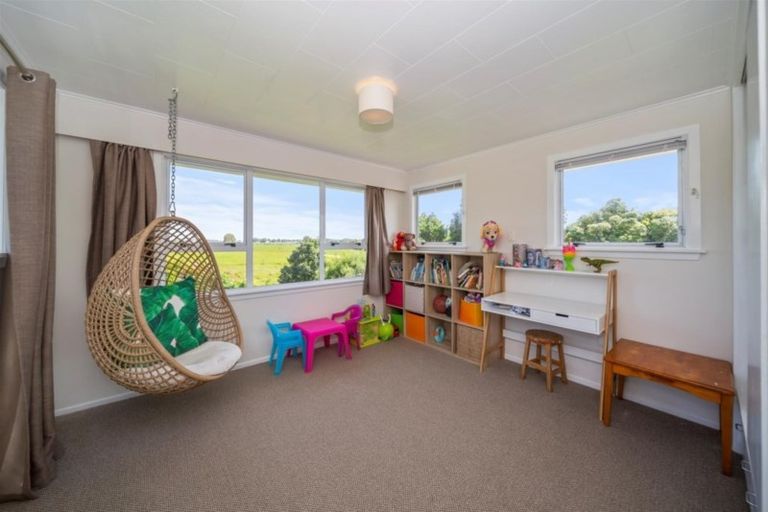 Photo of property in 27 Galt Street, Hawera, 4610
