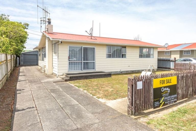 Photo of property in 25 Alexandra Street, Marton, 4710