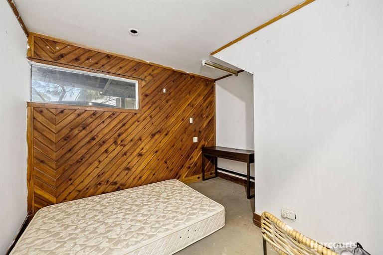 Photo of property in 2 Coburg Street, Henderson, Auckland, 0612