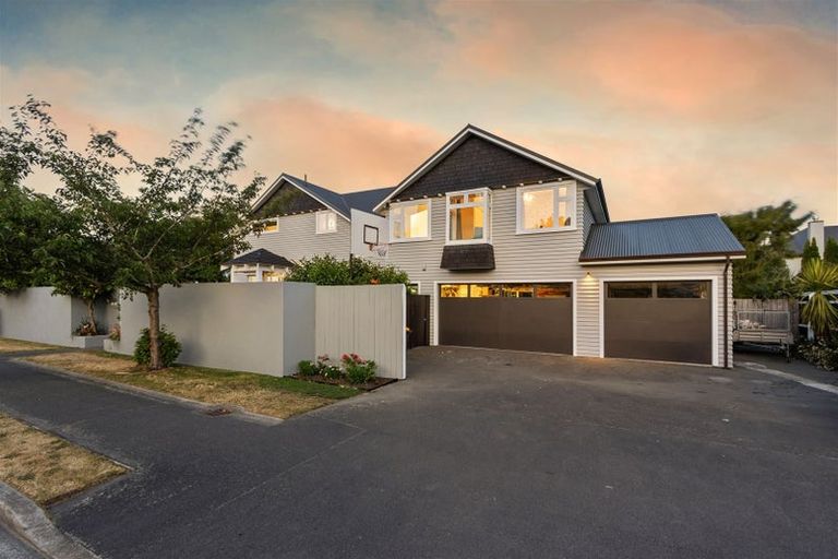 Photo of property in 58 Jeffreys Road, Fendalton, Christchurch, 8052