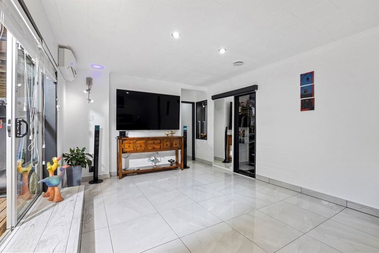 Photo of property in 44 Coroglen Avenue, Birkenhead, Auckland, 0626