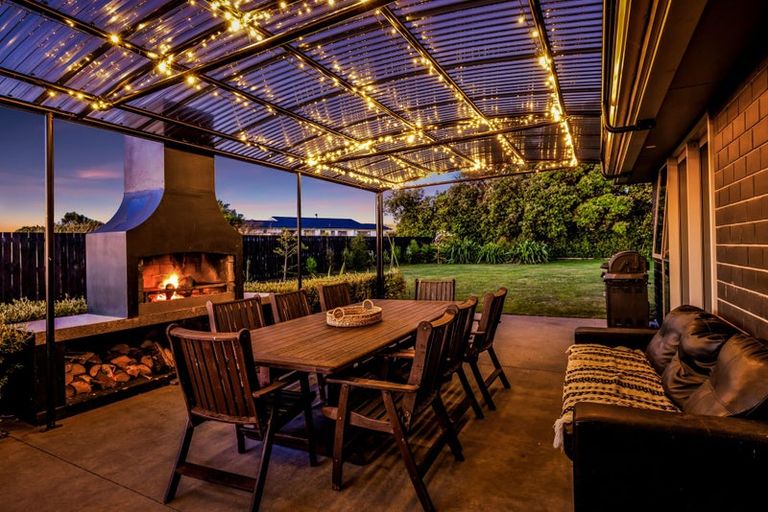 Photo of property in 54 Denby Road, Hawera, 4672