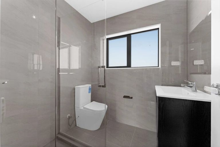 Photo of property in 10d White Road, Manurewa, Auckland, 2102