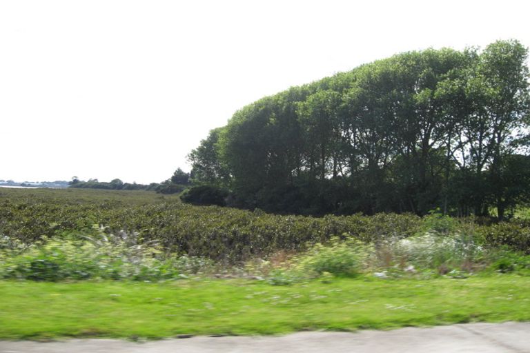 Photo of property in 2/38 Kiwi Esplanade, Mangere Bridge, Auckland, 2022