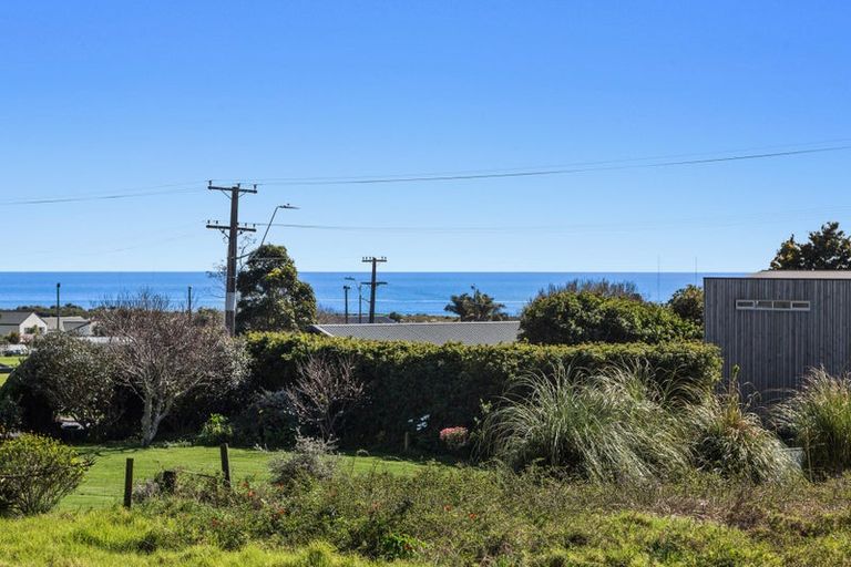Photo of property in 27 Pakeha Street, Matata, Whakatane, 3194