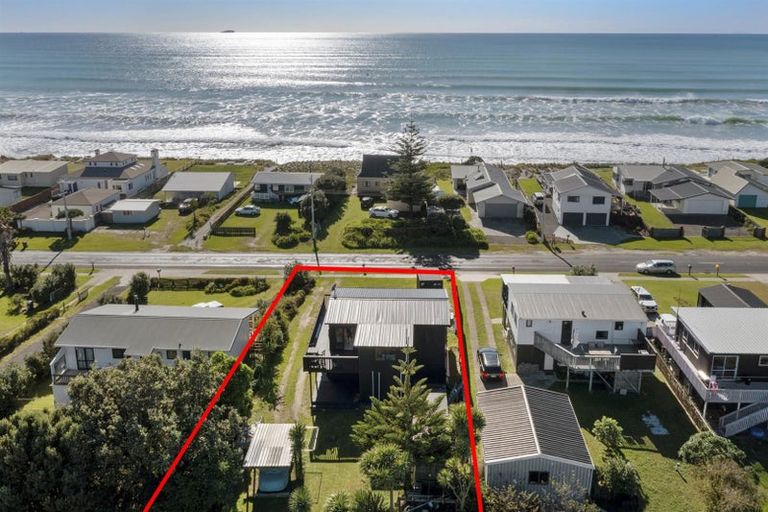 Photo of property in 398 Pukehina Parade, Pukehina, Te Puke, 3189