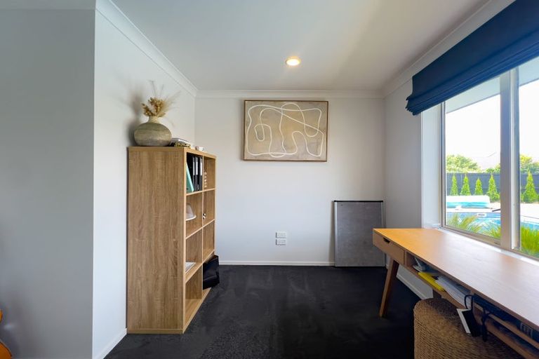 Photo of property in 14 Rosewood Court, Huntington, Hamilton, 3210