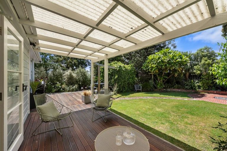 Photo of property in 26 Bay Street, Petone, Lower Hutt, 5012