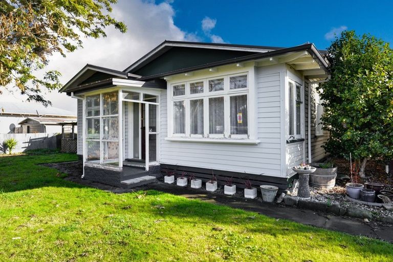 Photo of property in 105 Park Road South, Akina, Hastings, 4122