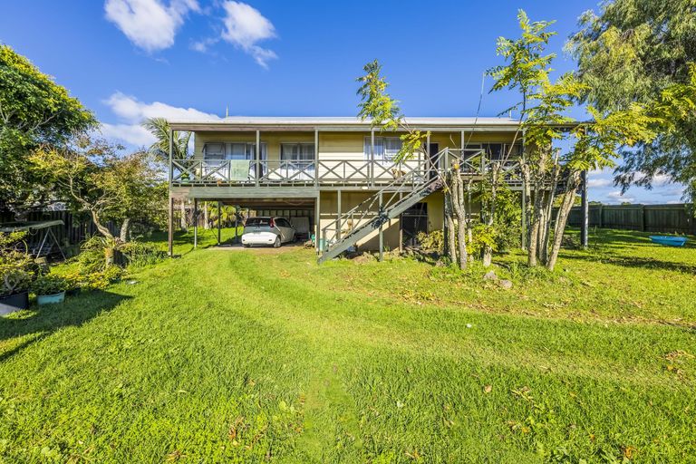 Photo of property in 22 Trounson Avenue, Clendon Park, Auckland, 2103