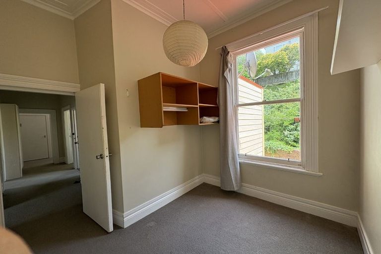 Photo of property in 1/18 Clifton Terrace, Kelburn, Wellington, 6012