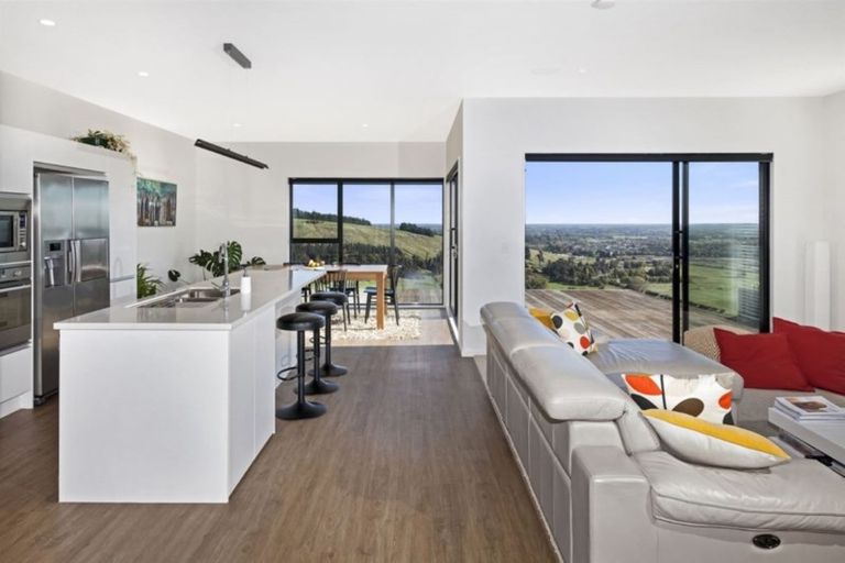 Photo of property in 166 Penruddock Rise, Westmorland, Christchurch, 8025