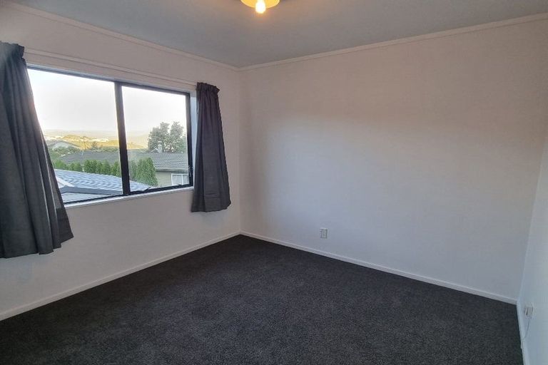 Photo of property in 2/31 Camellia Terrace, Maungaraki, Lower Hutt, 5010