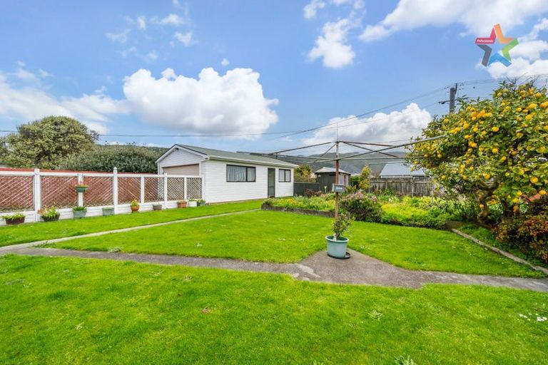 Photo of property in 34 Sladden Street, Naenae, Lower Hutt, 5011