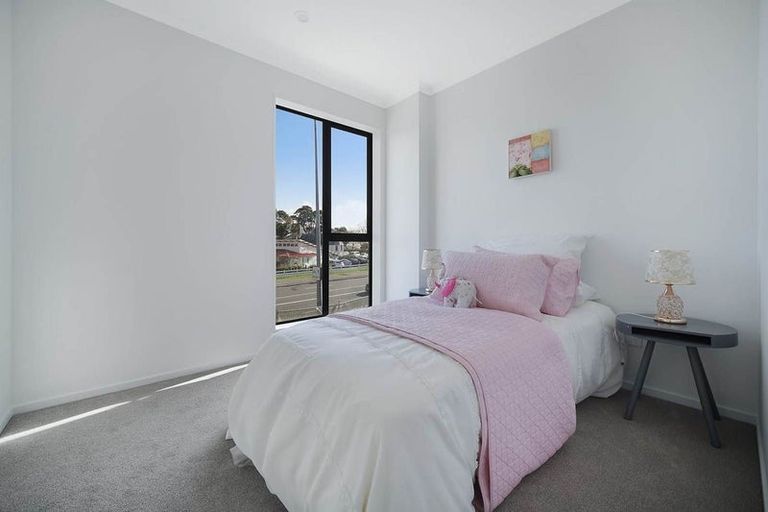 Photo of property in 87 Waipuhinui Way, Wiri, Auckland, 2104
