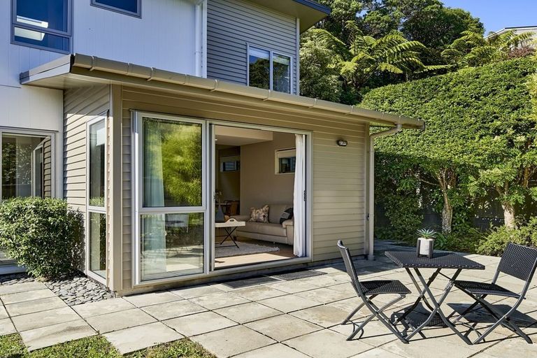 Photo of property in 84a Warwick Street, Wilton, Wellington, 6012