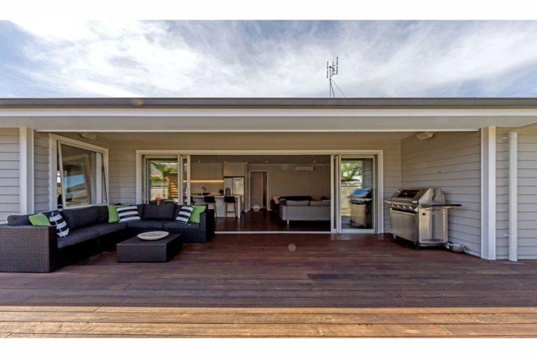 Photo of property in 200 Harris Drive, Silverdale, 0932