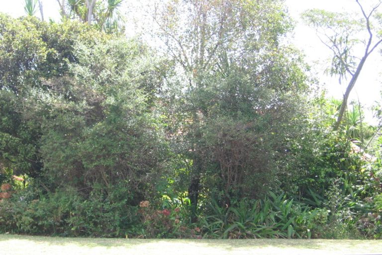 Photo of property in 2/10 Hyde Road, Rothesay Bay, Auckland, 0630
