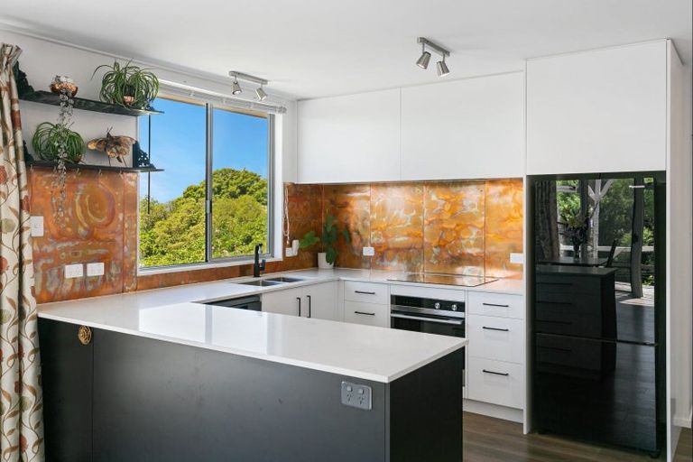 Photo of property in 21 Parerohi Grove, Kuratau, Turangi, 3381