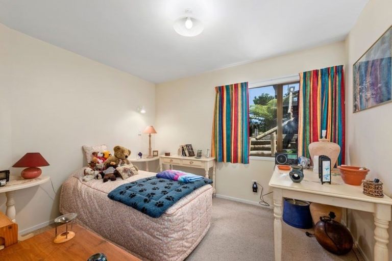 Photo of property in 1 Whiorau Grove, Lowry Bay, Lower Hutt, 5013