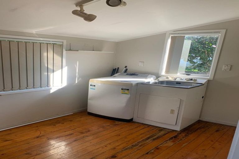Photo of property in 44 Christmas Road, Manurewa, Auckland, 2102