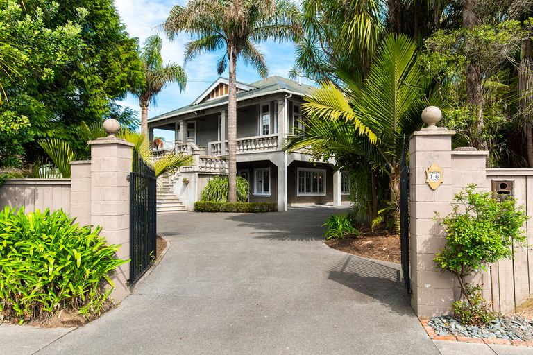 Photo of property in 16 Russell Street, Whataupoko, Gisborne, 4010