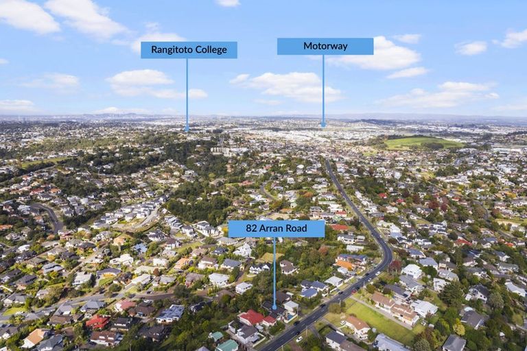 Photo of property in 82 Arran Road, Browns Bay, Auckland, 0630