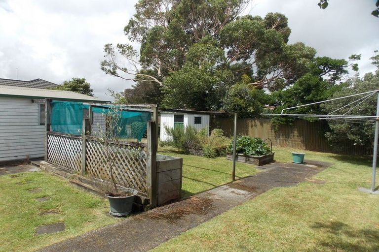 Photo of property in 5 Clausen Street, Takaro, Palmerston North, 4412