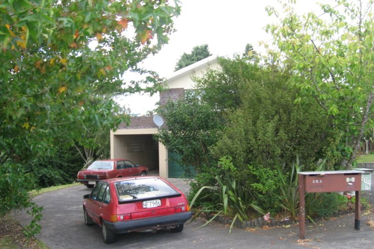Photo of property in 262 Wairau Road, Glenfield, Auckland, 0627