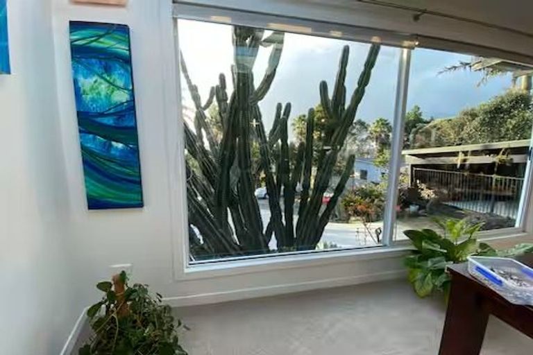 Photo of property in 4 Outlook Road, Greenhithe, Auckland, 0632