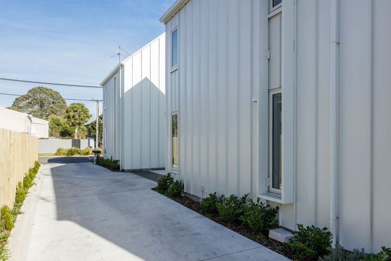 Photo of property in 2/535 Saint Asaph Street, Phillipstown, Christchurch, 8011