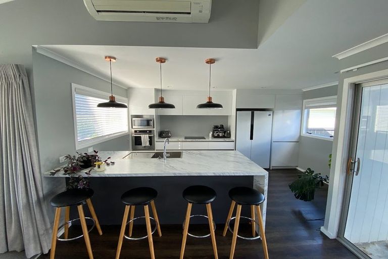 Photo of property in 10a Pempsey Street, Silverstream, Upper Hutt, 5019