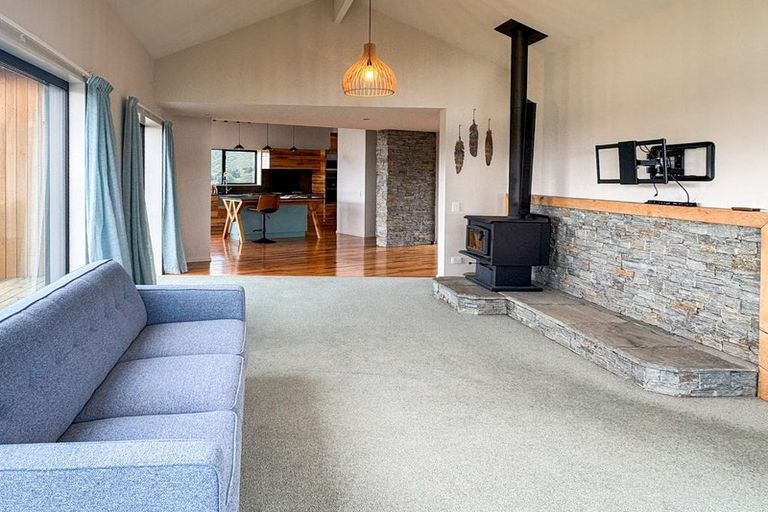 Photo of property in 12 Hollybank Lane, Allandale, Lyttelton, 8971