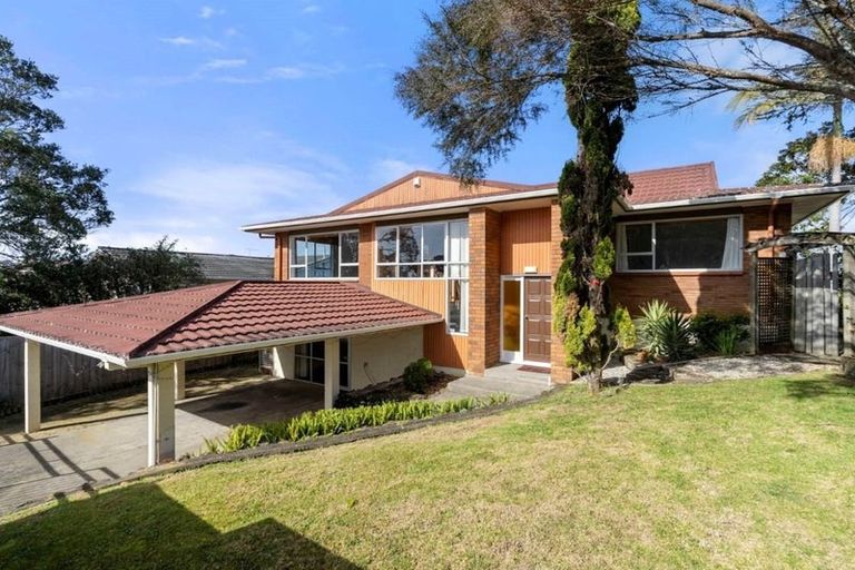 Photo of property in 102 Sartors Avenue, Browns Bay, Auckland, 0630