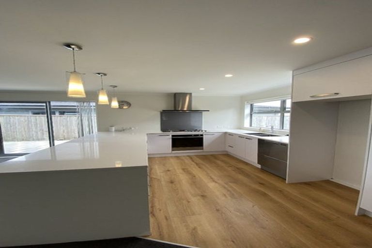 Photo of property in 9 Okataina Way, Aotea, Porirua, 5024